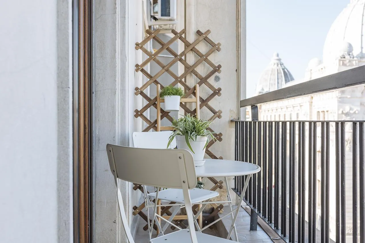 Old Town - City Center Apartment Bucharest